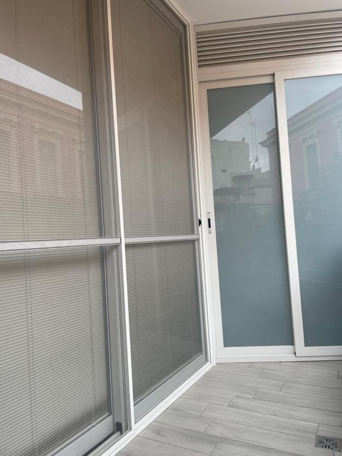 B&B Elles Con Parcheggio Interno Barletta Dış mekan fotoğraf