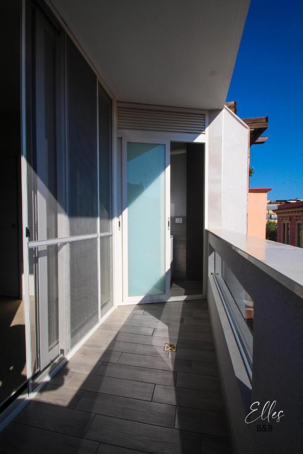 B&B Elles Con Parcheggio Interno Barletta Dış mekan fotoğraf