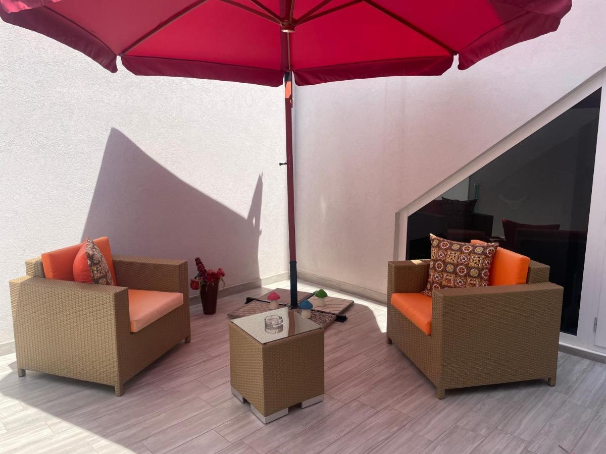 B&B Elles Con Parcheggio Interno Barletta Dış mekan fotoğraf