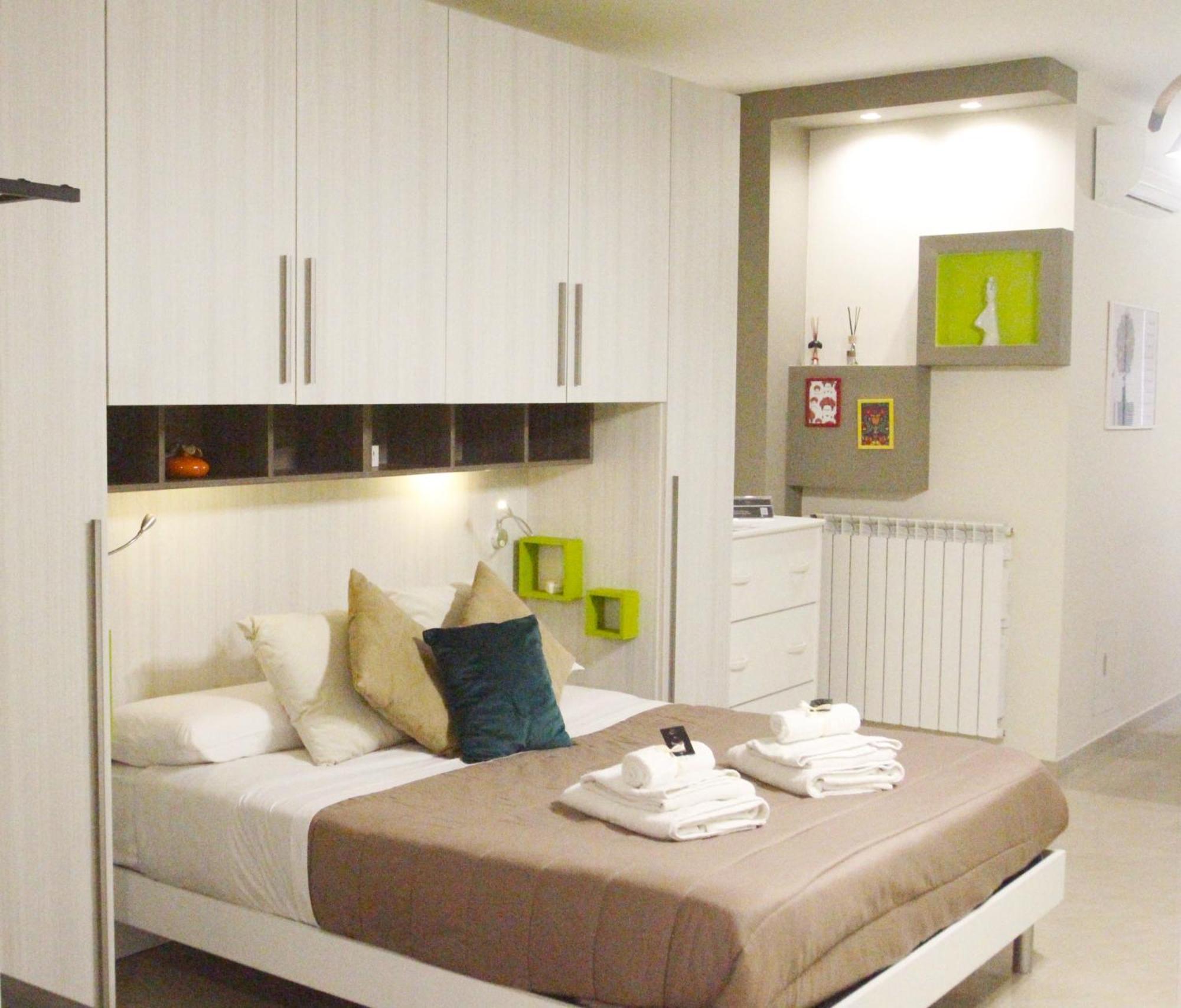 B&B Elles Con Parcheggio Interno Barletta Dış mekan fotoğraf
